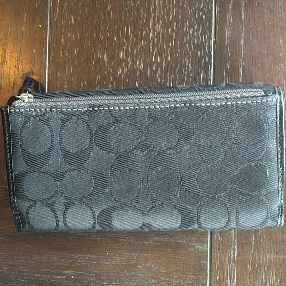 Coach Wallet - Picture 2 of 4